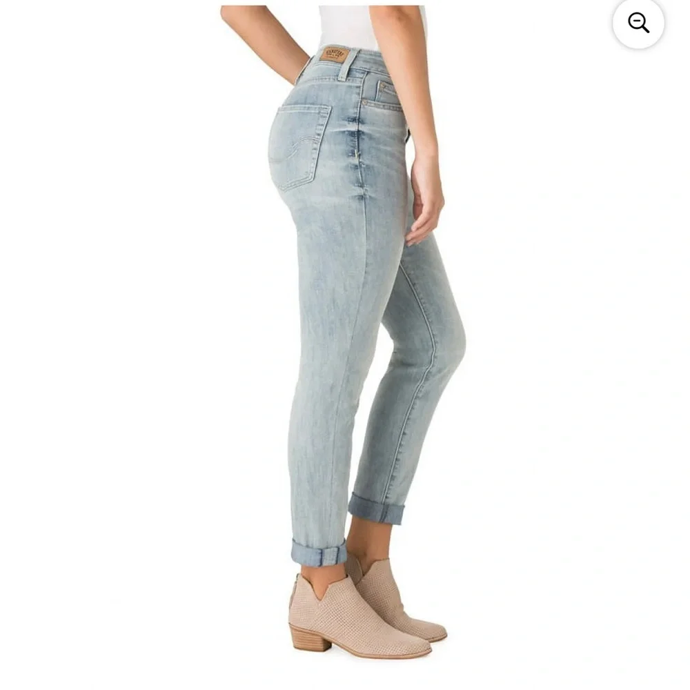 Signature by Levi Strauss & Co. Women's Mid Rise Slim Cuffed Jeans Size 4 / 27 - Picture 3 of 15